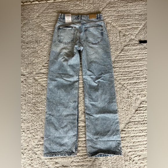 Zara brand new jeans wide leg relaxed fit - Picture 3 of 3